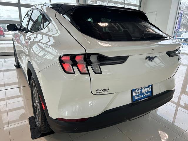 2022 Ford Mustang Mach-E Select
