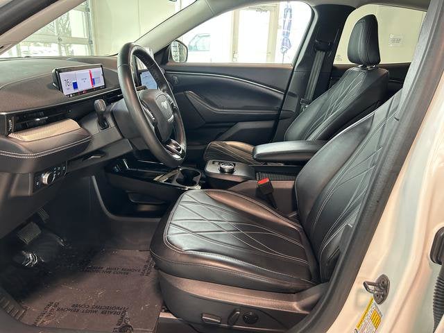 2022 Ford Mustang Mach-E Select