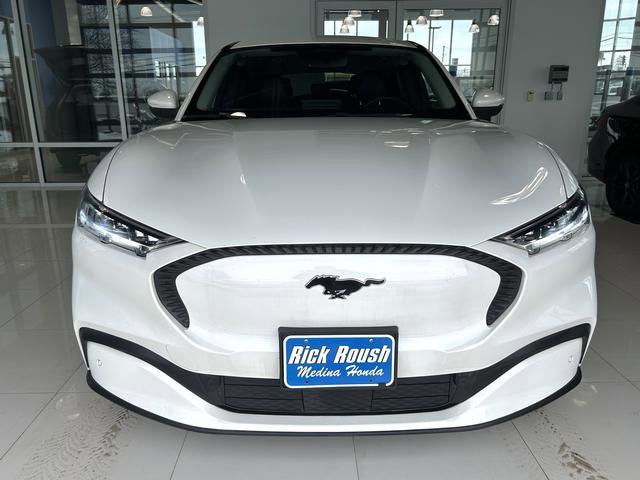 2022 Ford Mustang Mach-E Select