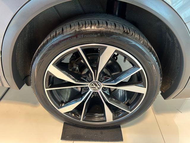 2022 Volkswagen Tiguan SEL R-Line
