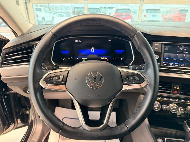 2023 Volkswagen Jetta SE