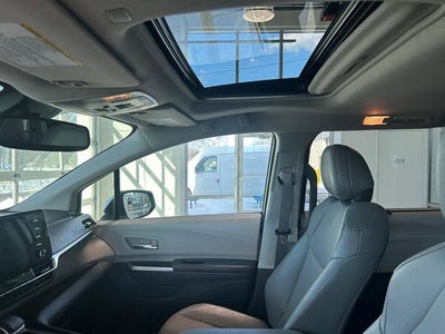 2024 Toyota Sienna XLE