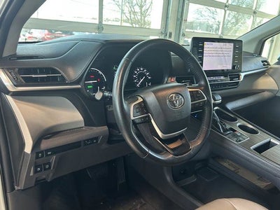 2024 Toyota Sienna XLE