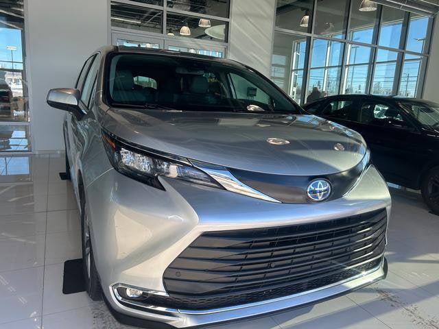 2024 Toyota Sienna XLE