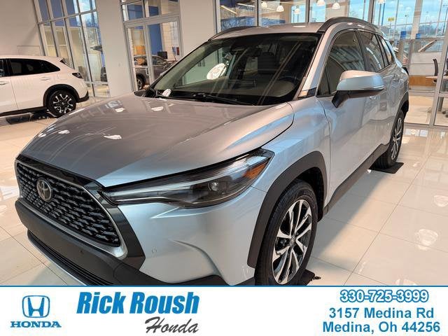 2024 Toyota Corolla Cross XLE