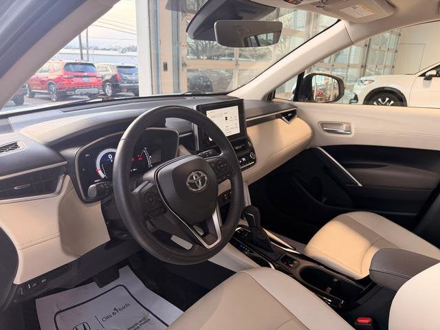 2024 Toyota Corolla Cross XLE