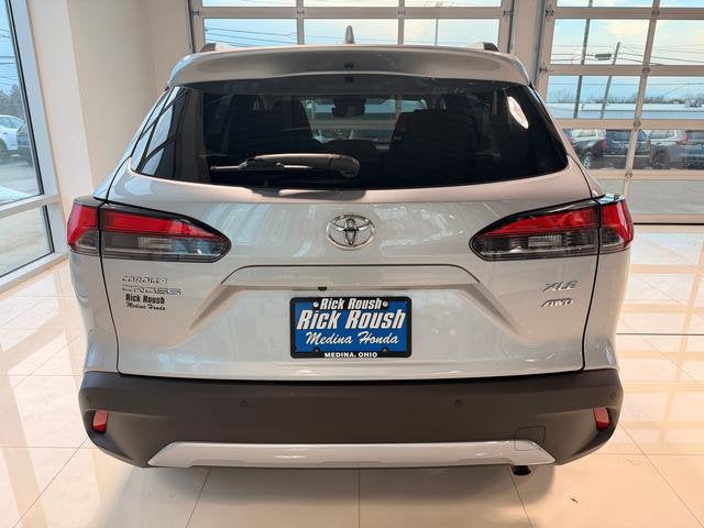 2024 Toyota Corolla Cross XLE