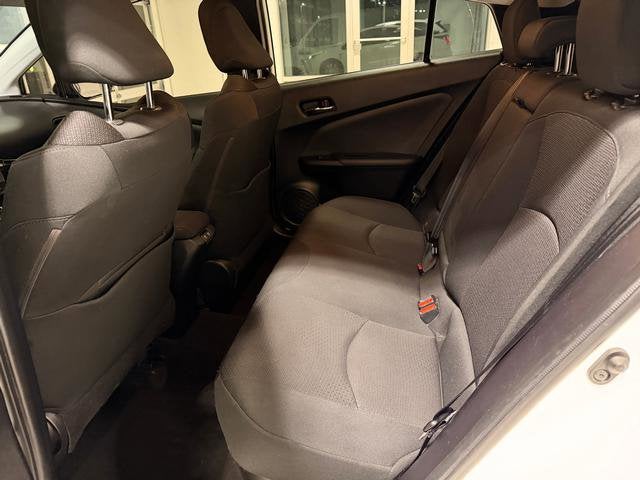 2020 Toyota Prius LE