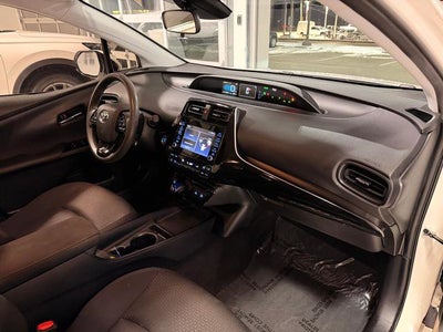 2020 Toyota Prius LE