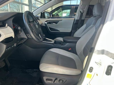 2019 Toyota RAV4 XLE Premium