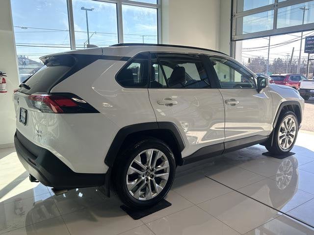 2019 Toyota RAV4 XLE Premium
